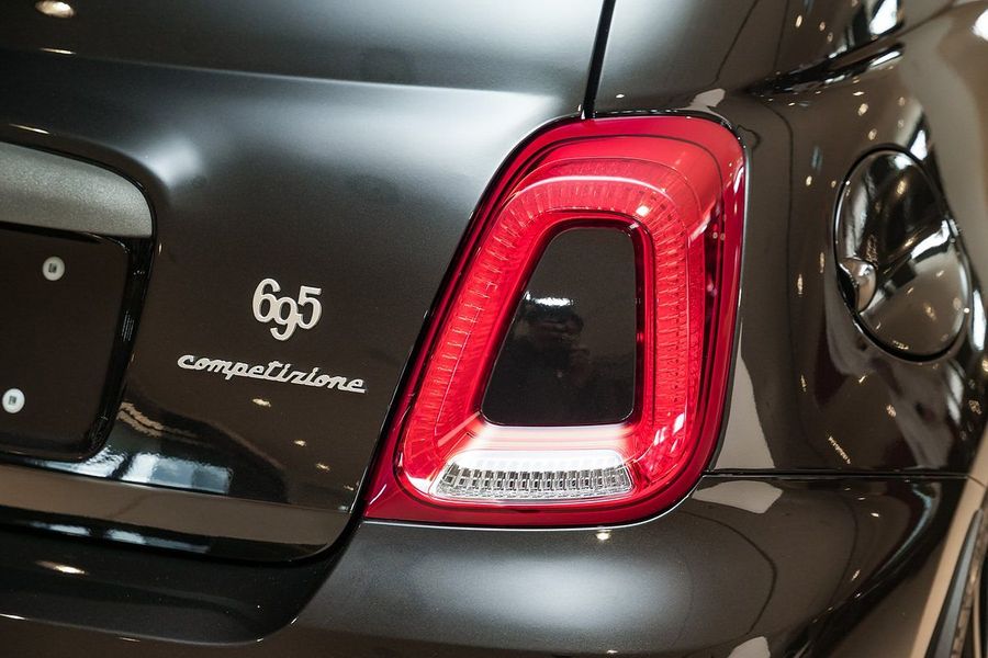 2023 Abarth 695 Competizione Photo 7