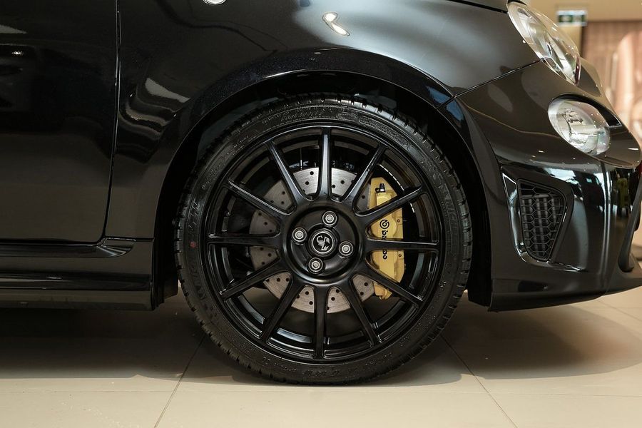 2023 Abarth 695 Competizione Photo 4