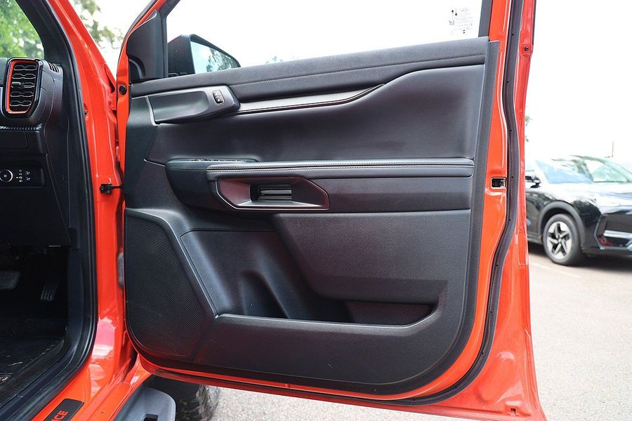 2023 Ford Ranger Raptor 4X4 3.0L Photo 11