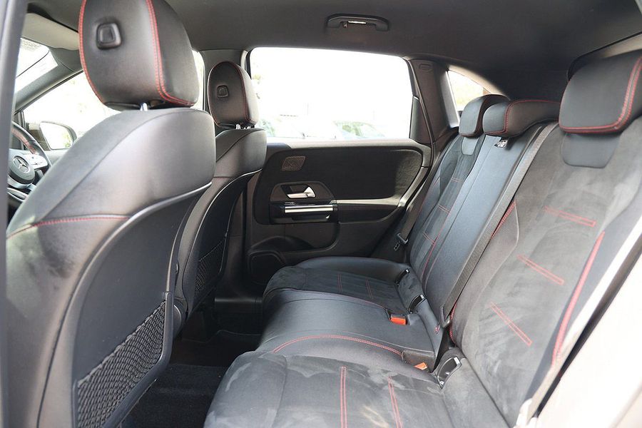 2020 Mercedes-Benz B-Class B180 W247 Photo 23