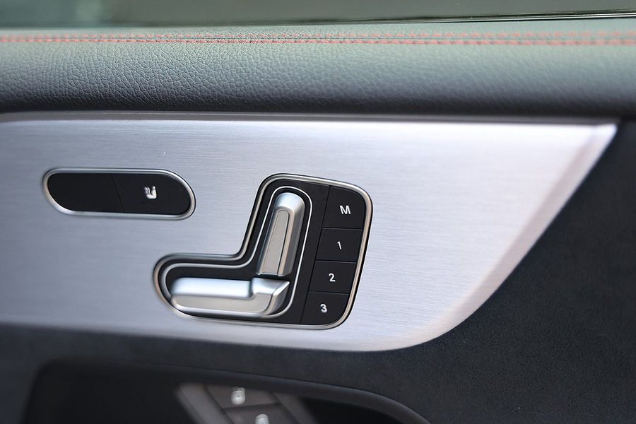 2020 Mercedes-Benz B-Class B180 W247 Photo 12