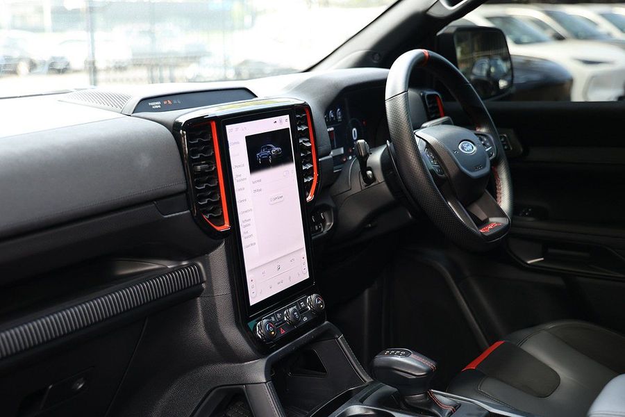 2024 Ford Ranger Raptor 4X4 3.0L Photo 29