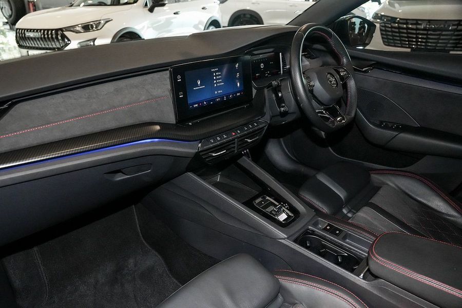 2022 SKODA Octavia RS NX Photo 8