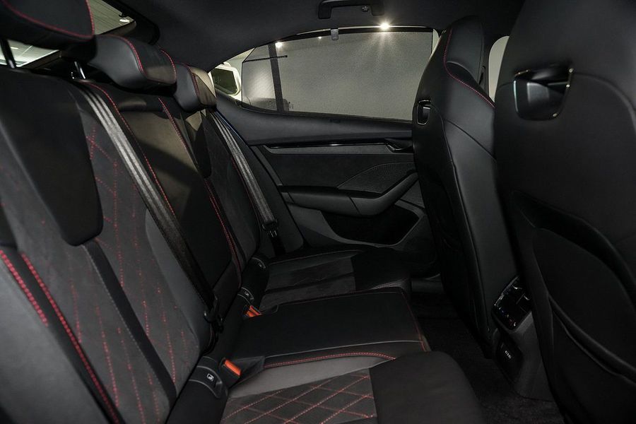 2022 SKODA Octavia RS NX Photo 7