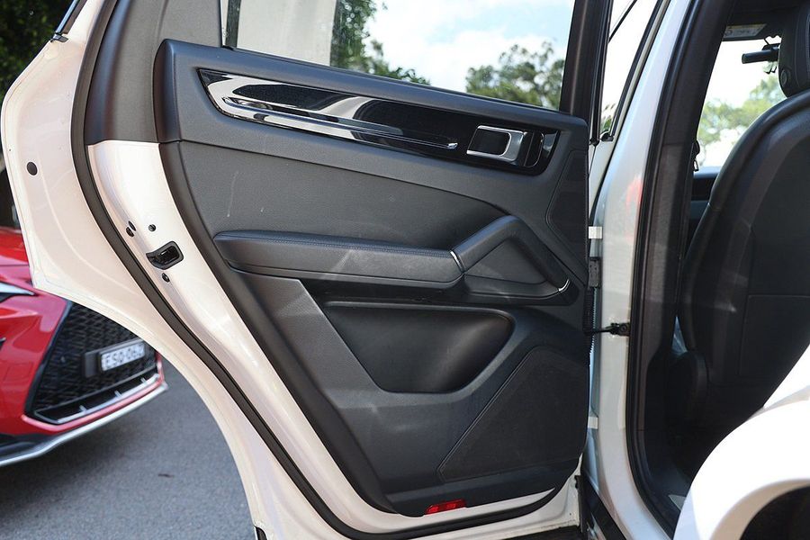 2019 Porsche Cayenne E-Hybrid 9YA Photo 21