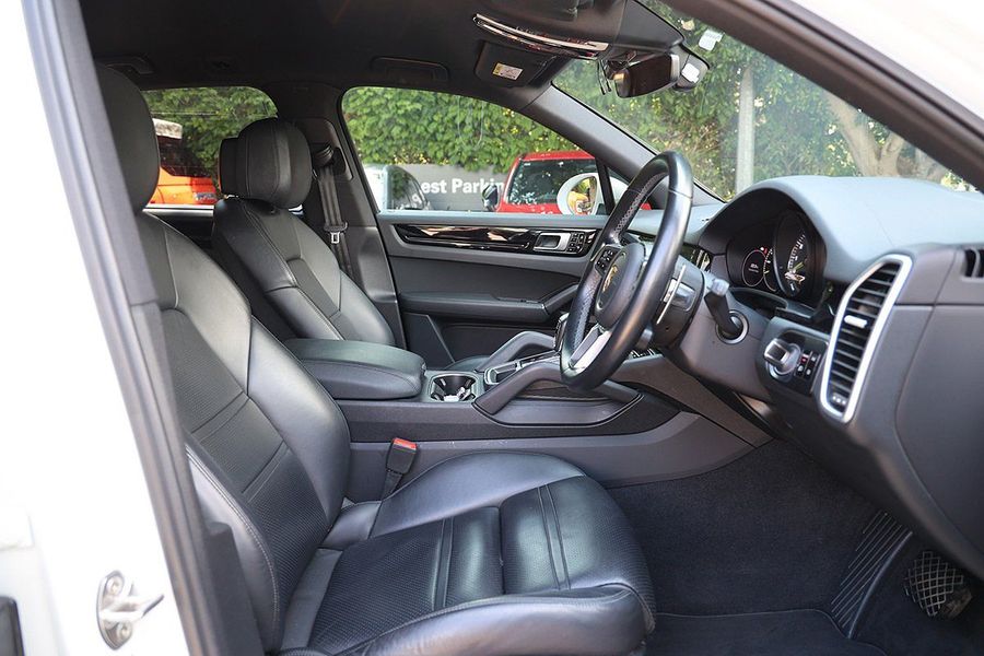 2019 Porsche Cayenne E-Hybrid 9YA Photo 6