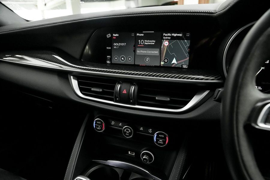 2022 Alfa Romeo Stelvio Quadrifoglio Series 3 Photo 14