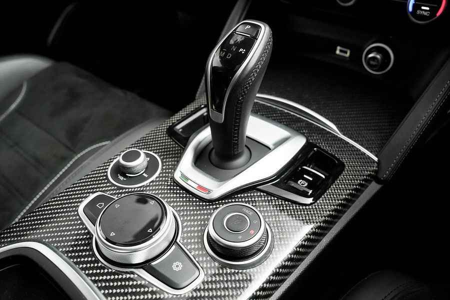 2022 Alfa Romeo Stelvio Quadrifoglio Series 3 Photo 19