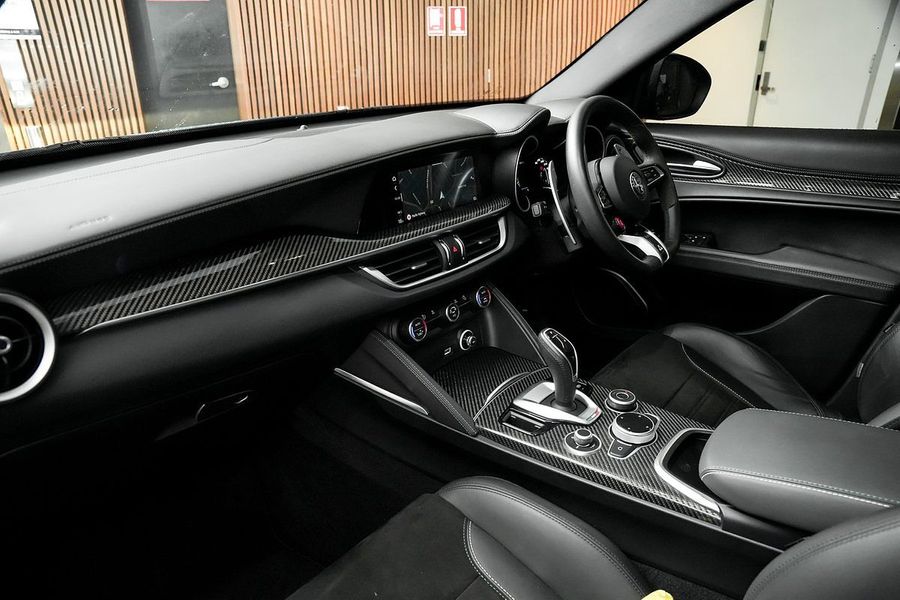 2022 Alfa Romeo Stelvio Quadrifoglio Series 3 Photo 12