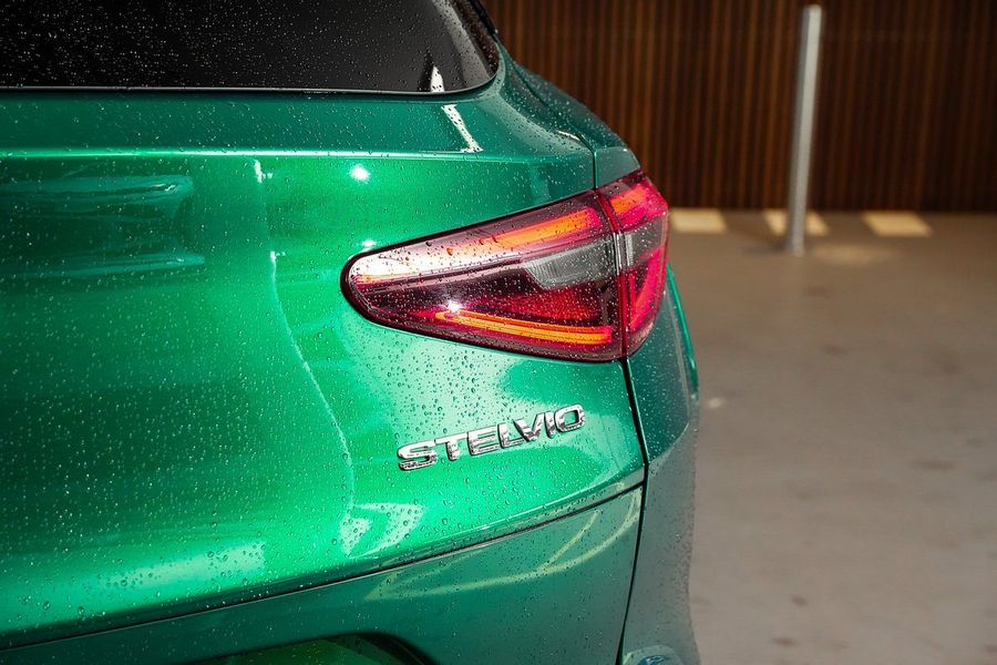 2022 Alfa Romeo Stelvio Quadrifoglio Series 3 Photo 25