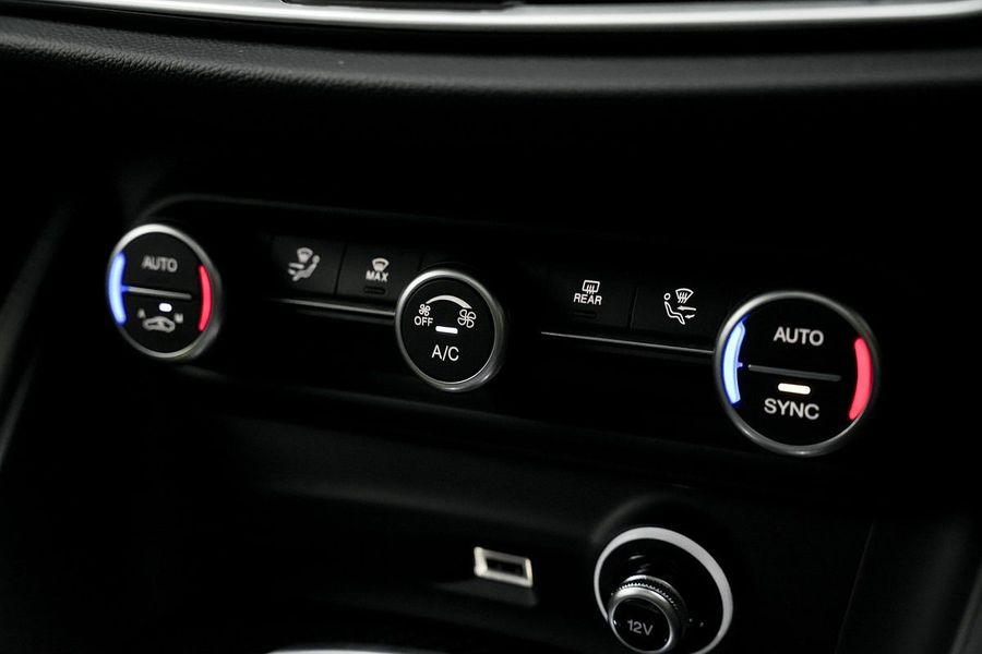 2022 Alfa Romeo Stelvio Quadrifoglio Series 3 Photo 18