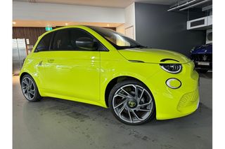 2023 Abarth 500e Scorpionissima Thumbnail